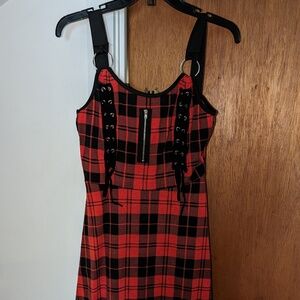 DRESSFO BLACK & RED TARTAN PATTERN GOTH LACY ASSYMETRICAL  DRESS SIZE MEDIUM